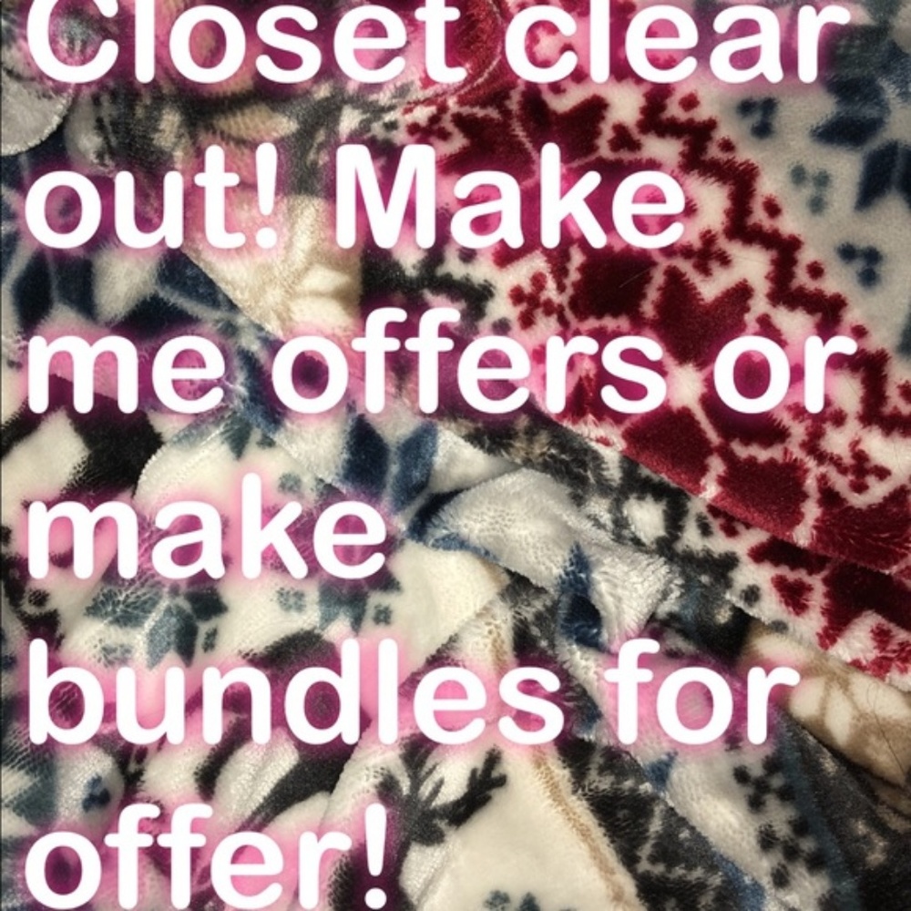 CLOSET CLEAR OUT!‎  MAKE OFFERS OR CREATE BUNDLES!